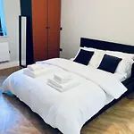 Mh Birmingham - 2 Bed 2 Bath Luxury Apartment - Financial District - Local Bar And Dining Deals Available