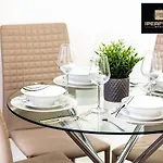 Luxe Modern Apartment By Your Perfect Stay Short Lets Birmingham