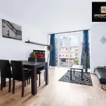 Mercury Suite City Centre Netflix Dedicated Workspace By Your Perfect Stay Short Lets Birmingham
