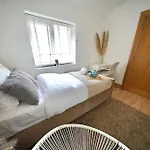 Cosy Home- Sleeps 5+City Centre+ Netflix+Free Park