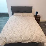 Cozy Studio Flat Near Talbot Pub