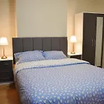 Birmingham City Centre Bedroom, Parking, Wifi, Kitchen, Living Room