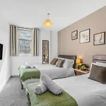Oriental Suite 2 Bed 2 Bath Netflix And Free Parking, Games- Maihom
