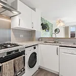 28 Luxury 5Bdr House Sleeps 11 Bham Cc Parking