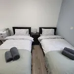 Prime Retreats - Flynn House