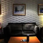 The Royal Angus Hotel