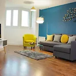 First Stay Apartments - Metropolitan House