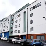 Sherborne Wharf City Centre Apartment By Broad St - Sleeps 4