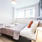 First Stay Apartments - The West Suite