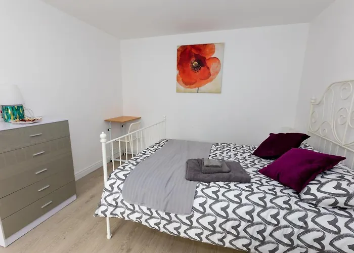 Comfortable Stay In Shirley, Solihull - Room 4