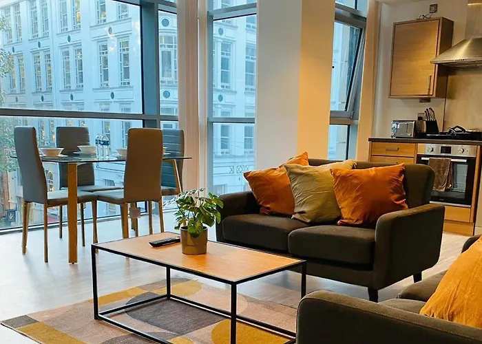 Stylish Two Bed In The Heart Of The City