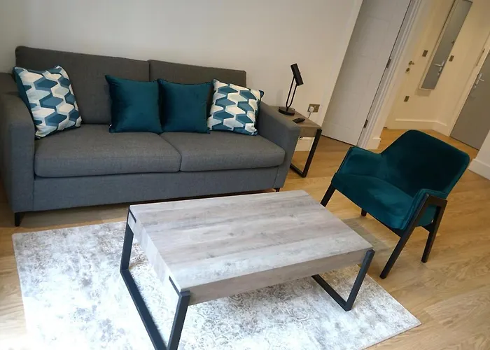 Exceptional 1King Lifestyle Apartment - Centrally Located
