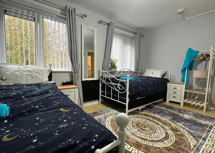 Cosy Warm Apartment In The Heart Of Moseley
