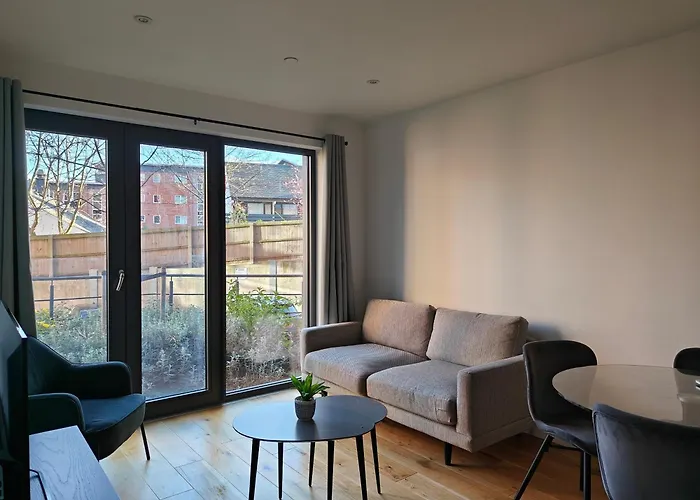 New Deluxe Birmingham City Centre Apartment 3 Bed