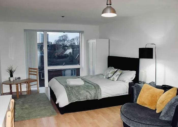 Modern City Central Studio Apt
