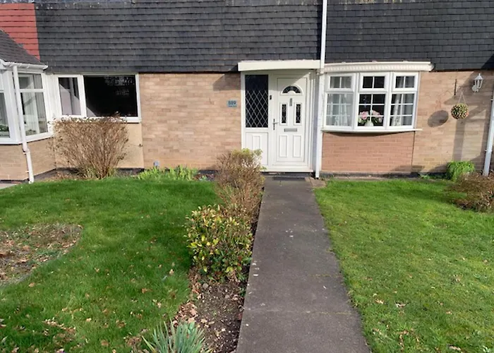 Impeccable 3-Bed House In Birmingham