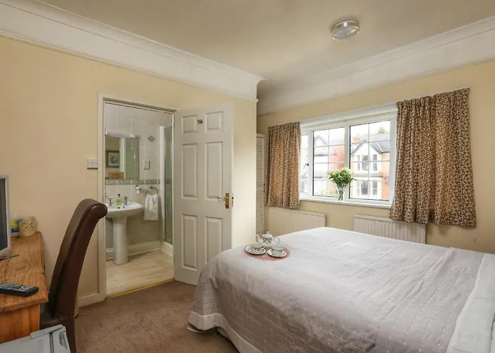 Westbourne Lodge Birmingham