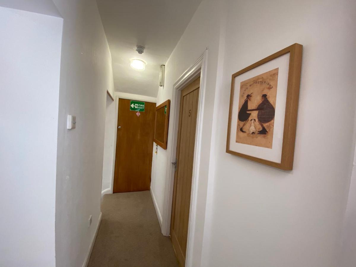 Old Farm Hotel 3*