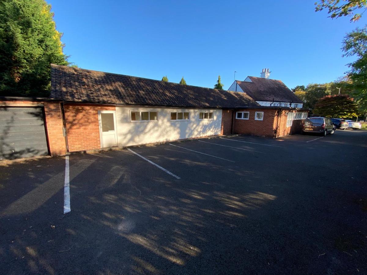 Old Farm 3* Birmingham