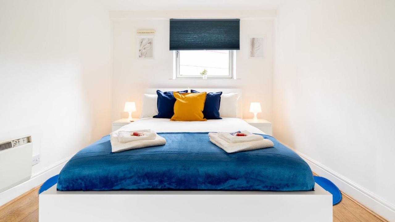 Contemporary 1-bed City-centre With Private Parking Birmingham