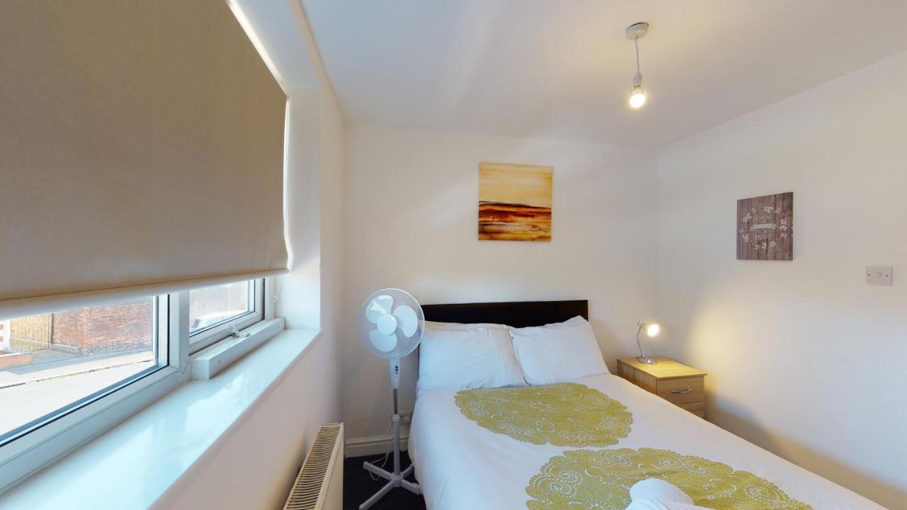Apartment J Kyns 2 Bedrooms House With Two Double Beds *