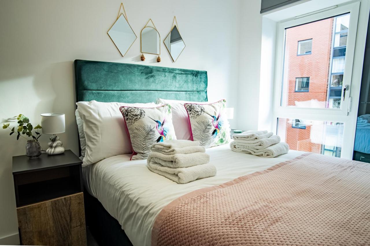 Smith House 1&2 Bed Apts Near Brindley Place, Canals, Bhm Arena, Broad St, Free Parking By Opulent