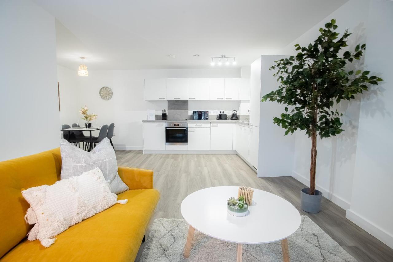 Smith House 1&2 Bed Apts Near Brindley Place, Canals, Bhm Arena, Broad St, Free Parking By Opulent