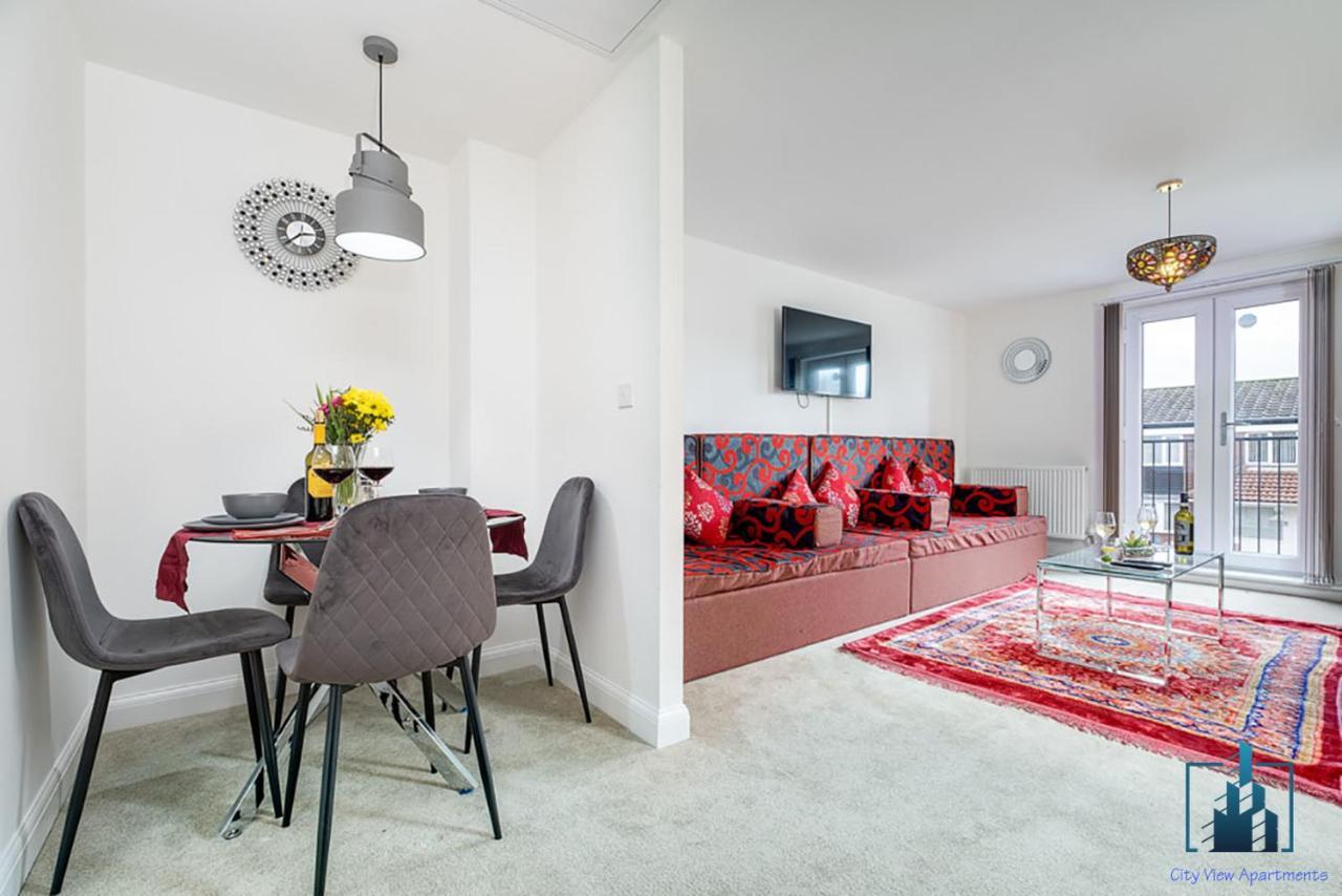 B5 Centre Beautiful View Apartment