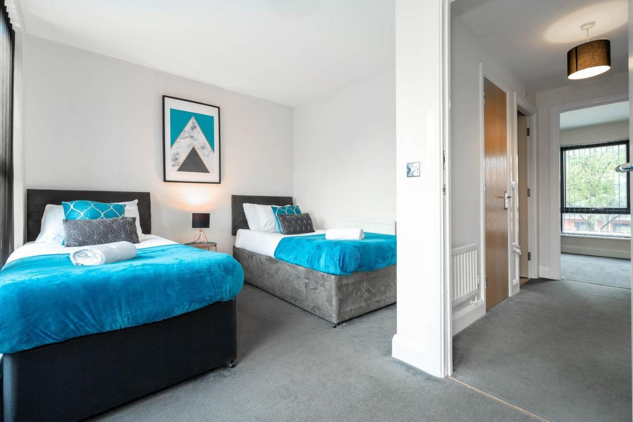 Centre Townhouse - 3 Bedrooms - Garage - Parking - Rated Holiday home