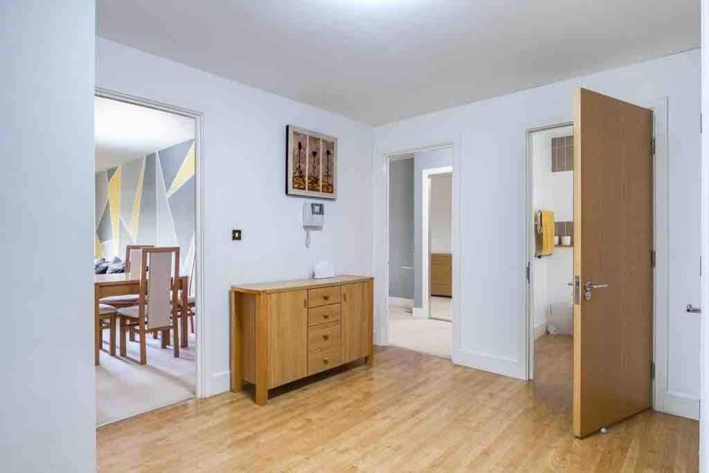 Location Location Location Centre Apartment Birmingham