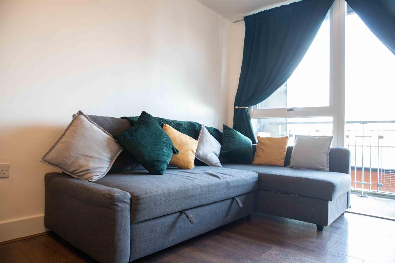 The Ivy . Contemporary Apart . Ideal For Long * Birmingham