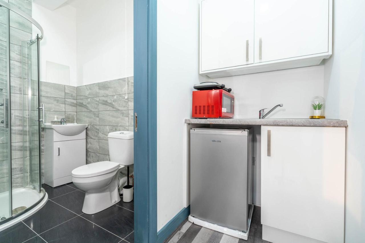 Chic Studio Oasis, West Midlands! *