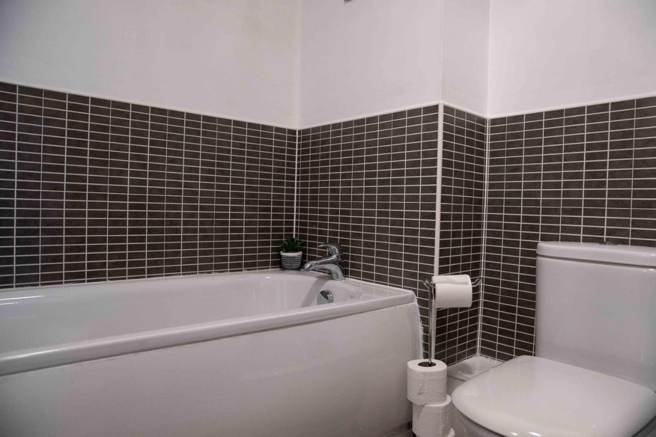 The Ivy . Contemporary Apart . Ideal For Long * Birmingham