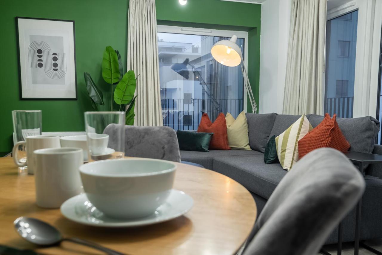 Smith House 1&2 Bed Apts Near Brindley Place, Canals, Bhm Arena, Broad St, Free Parking By Opulent * Birmingham