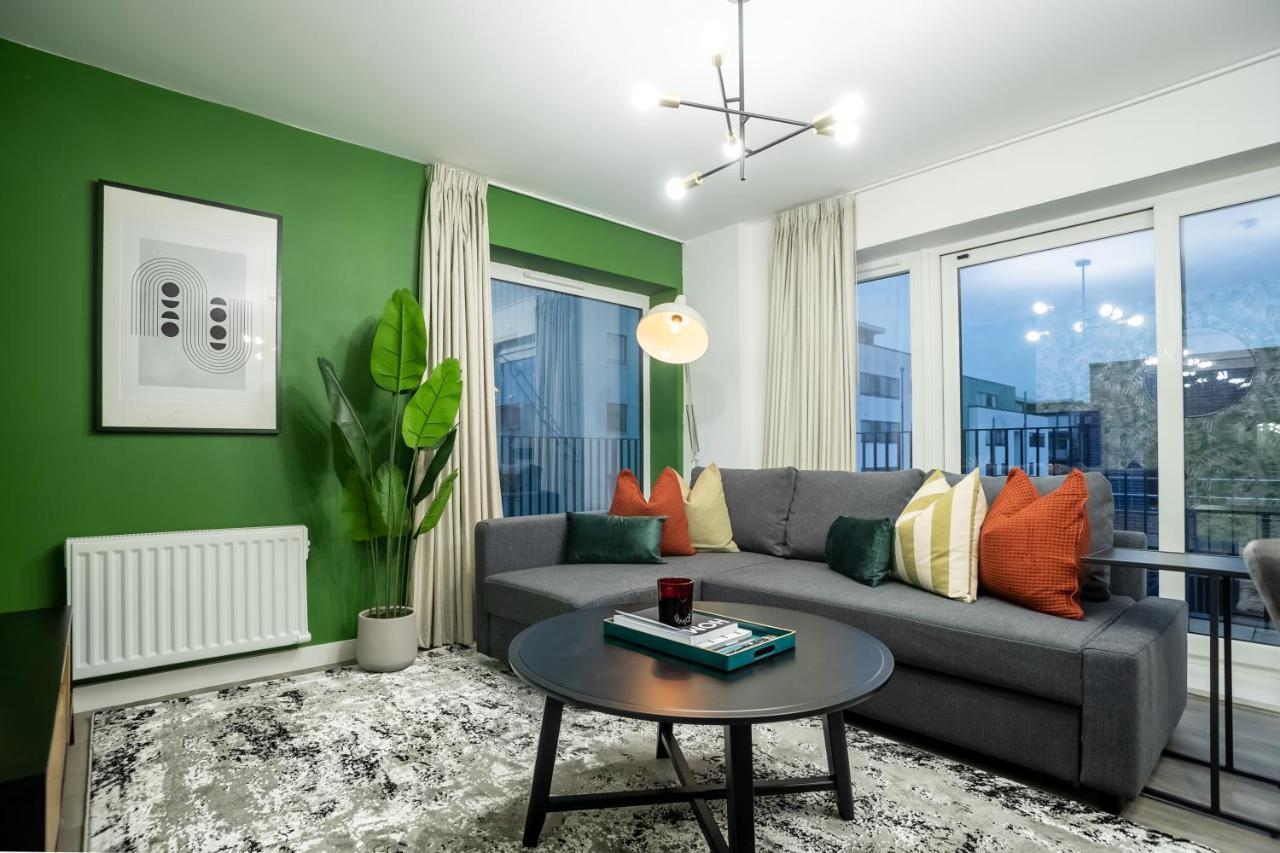 Smith House 1&2 Bed Apts Near Brindley Place, Canals, Bhm Arena, Broad St, Free Parking By Opulent Apartment *