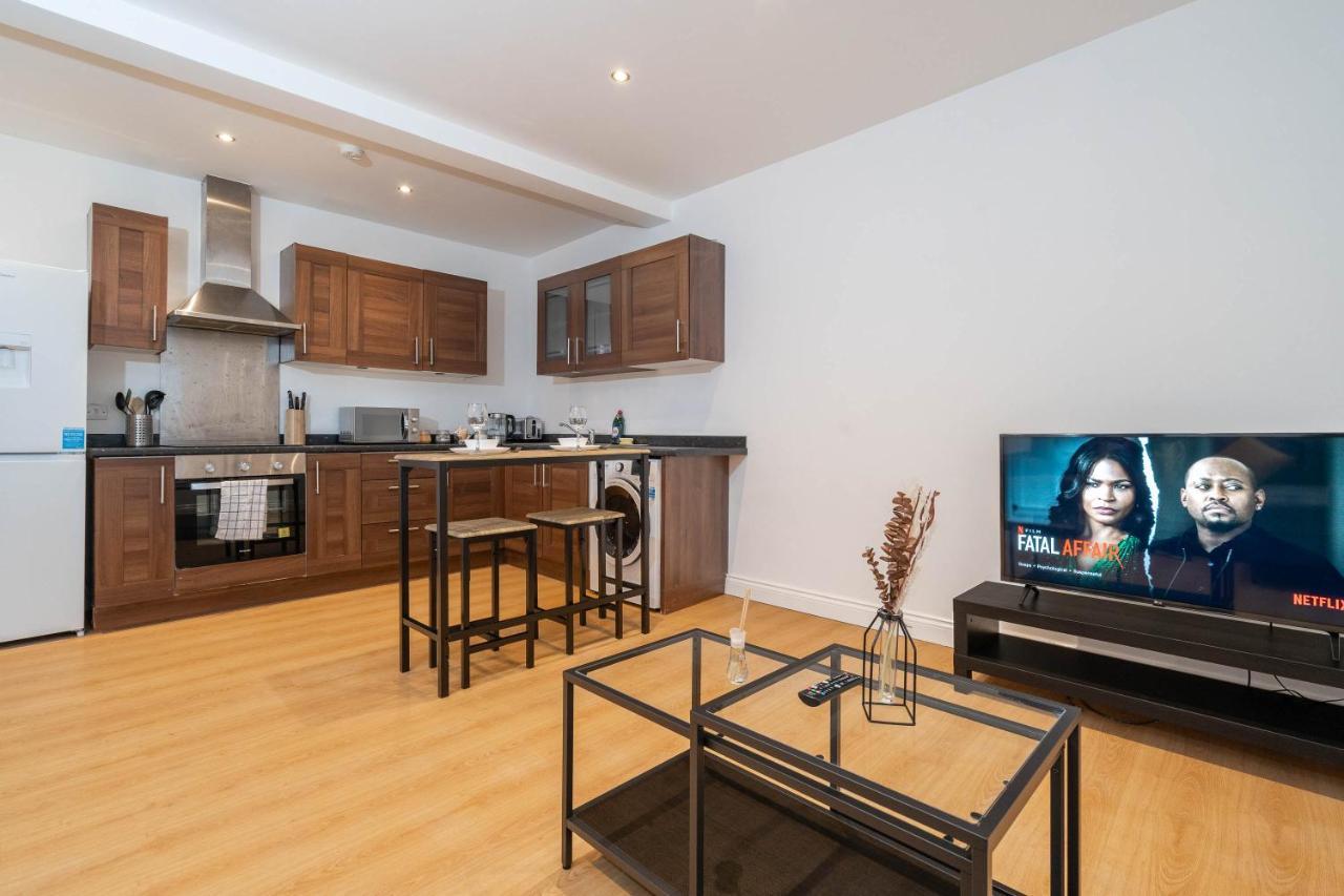 Apartment Two Bedroom Apartment-one Choice Stays- Jewellery Quarter *