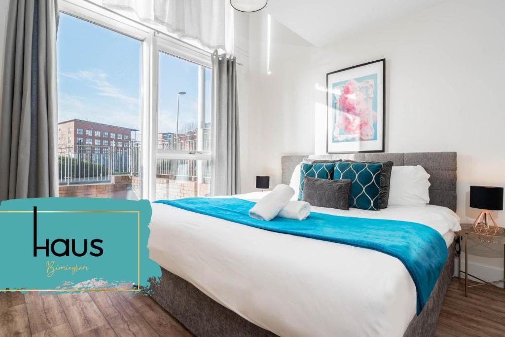 Centre - Parkside Terrace - King Size Bed - Parking - Rated