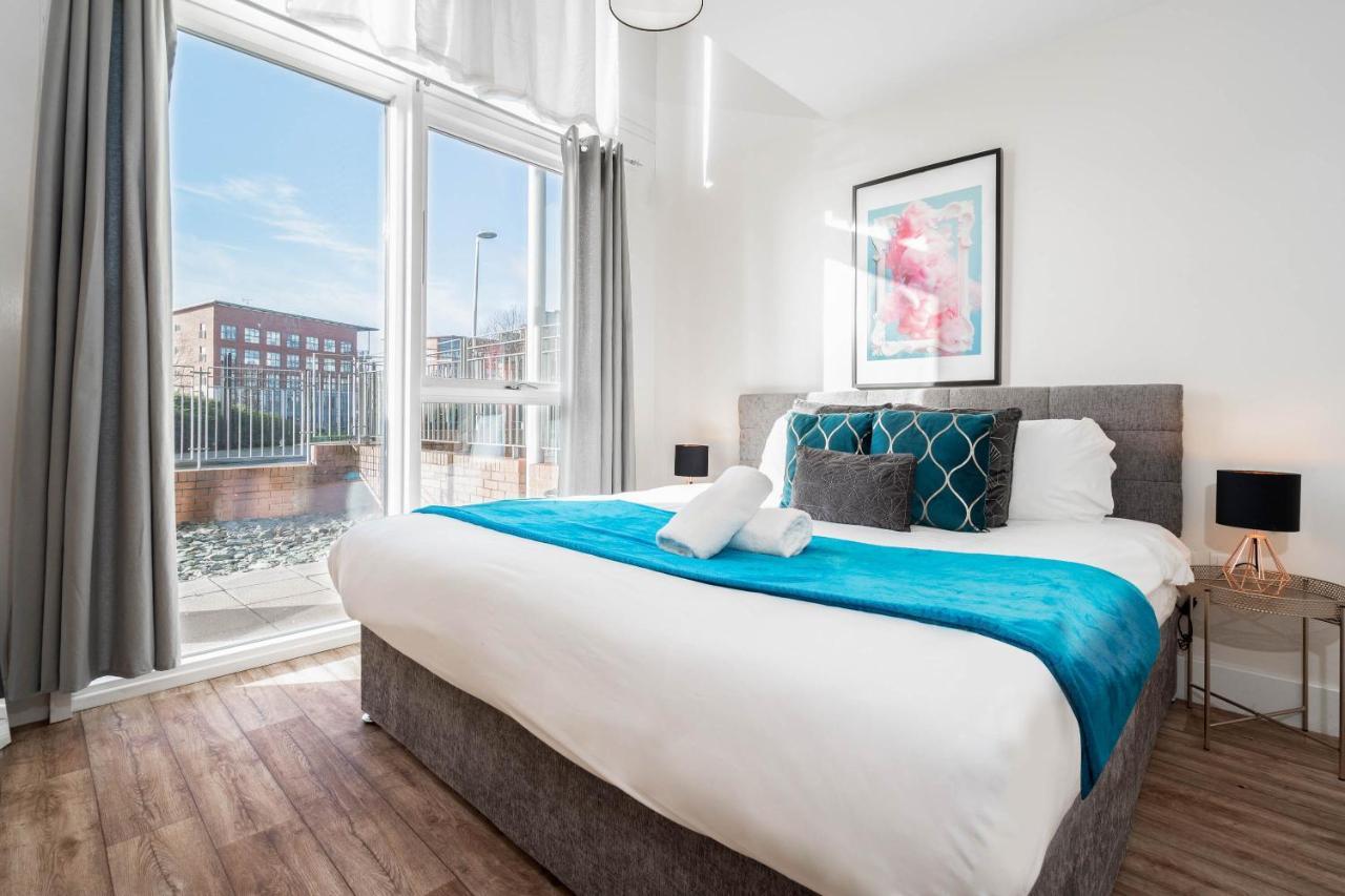 Centre - Parkside Terrace - King Size Bed - Parking - Rated