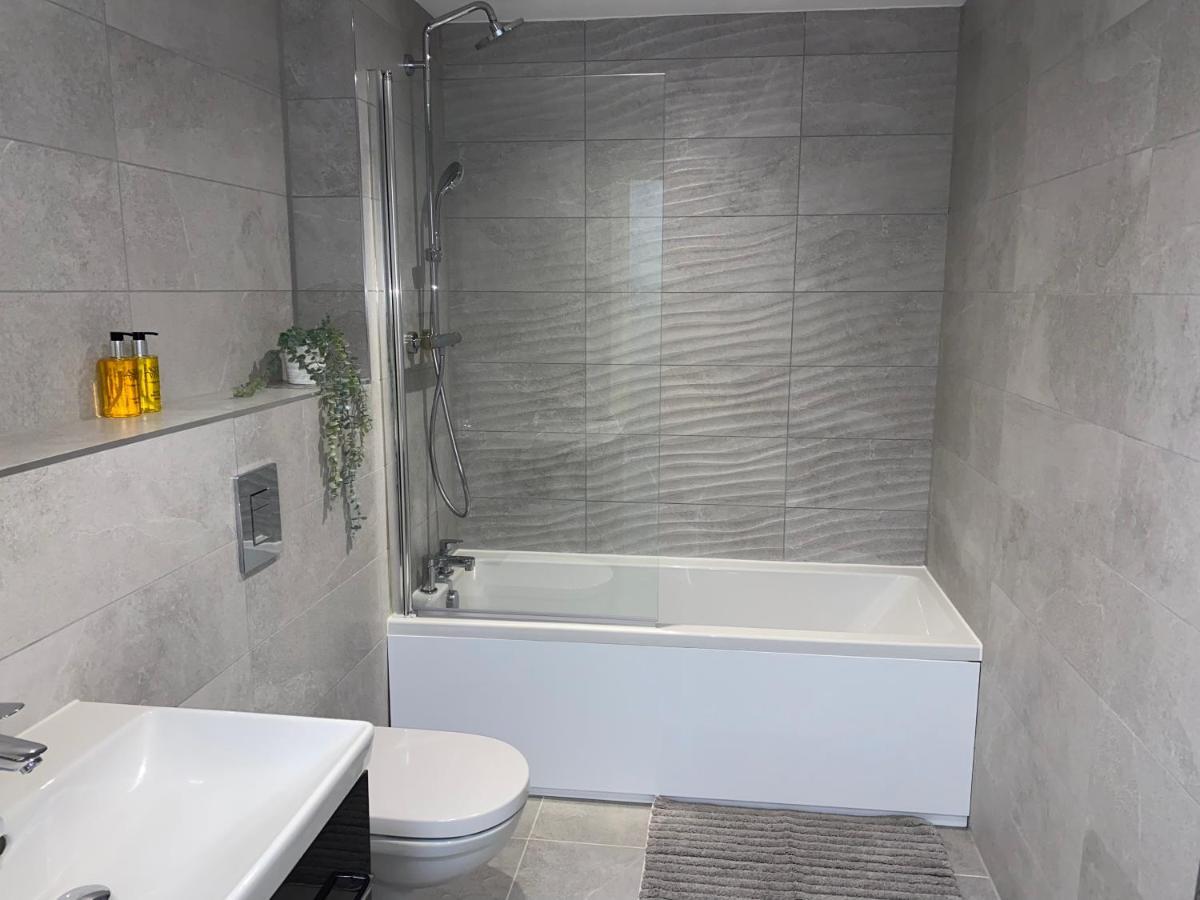 Roomotel - Oakview Moseley *
