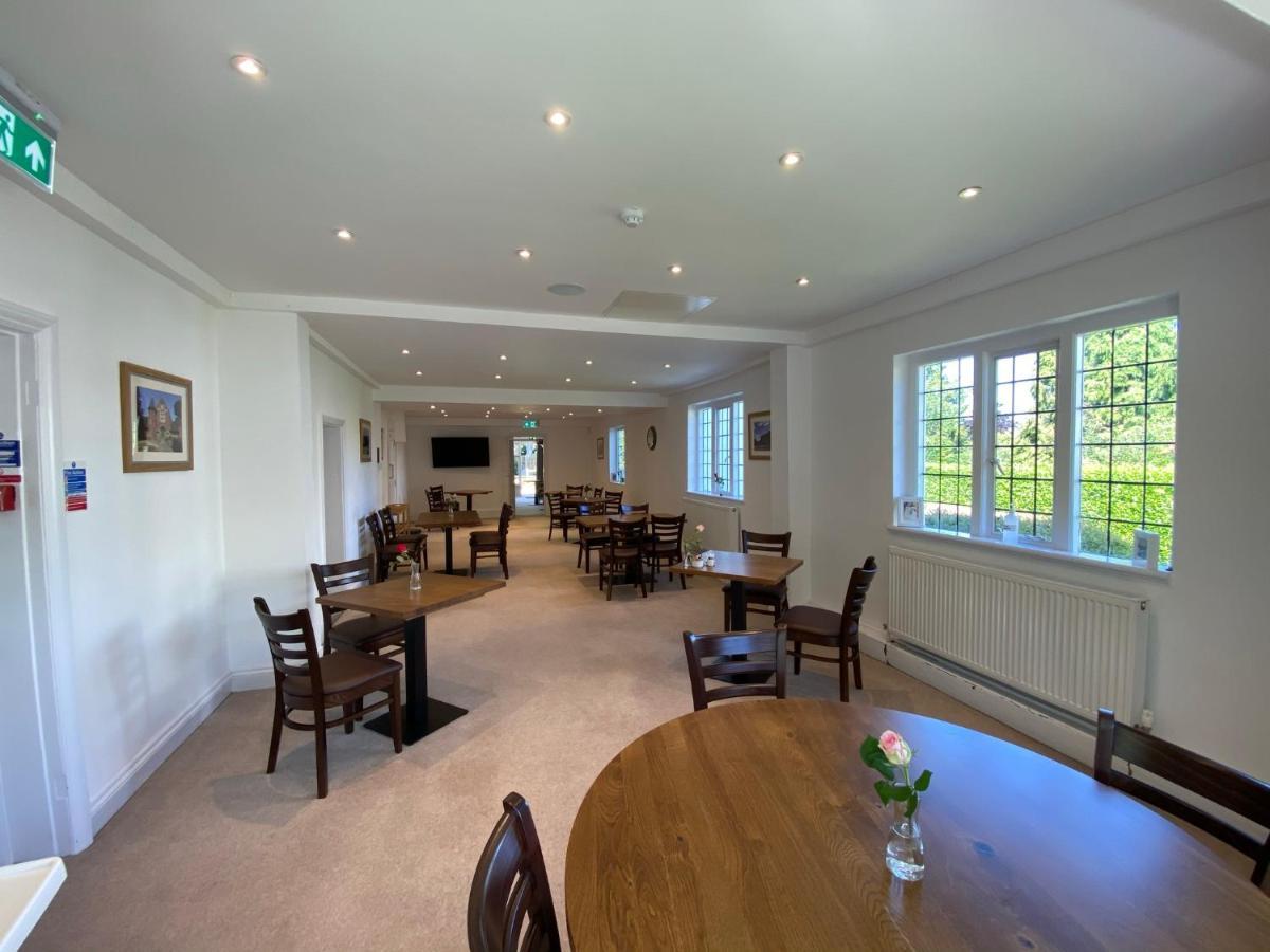 Old Farm Hotel 3*