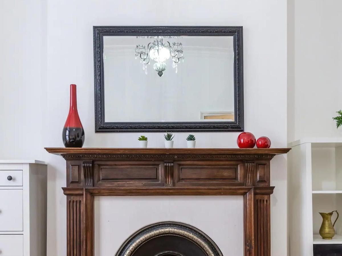 Pass The Keys Best View In - 5 Bed Character House Holiday home Birmingham