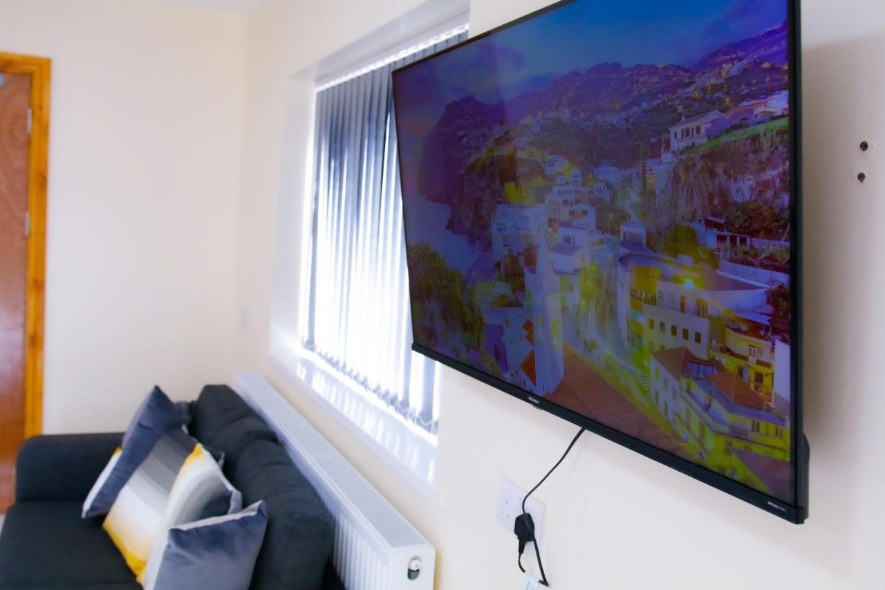 Road From 360midlands, En-suite Apartment