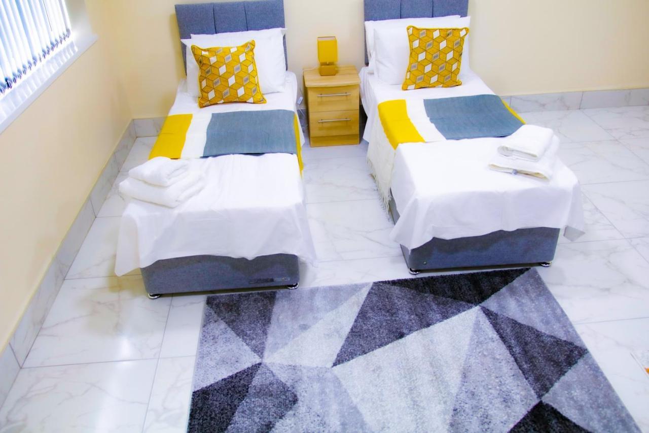 Road From 360midlands, En-suite