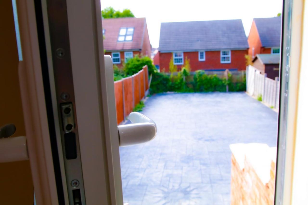 Apartment Road From 360midlands, En-suite *