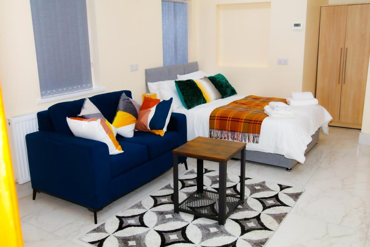 Apartment Road From 360midlands, En-suite *