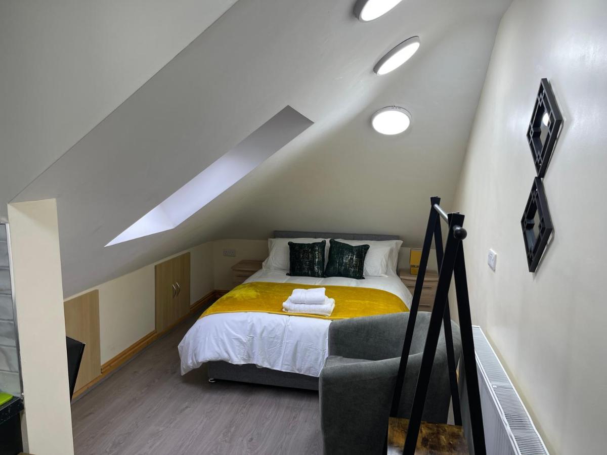 Road From 360midlands, En-suite Apartment