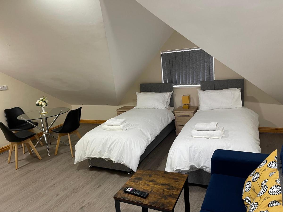 Road From 360midlands, En-suite