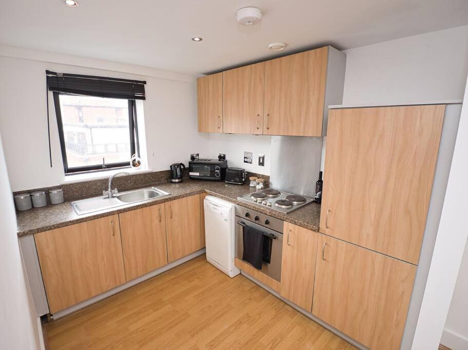 Lovely 1 Bedroom - Bham City Centre Apartment