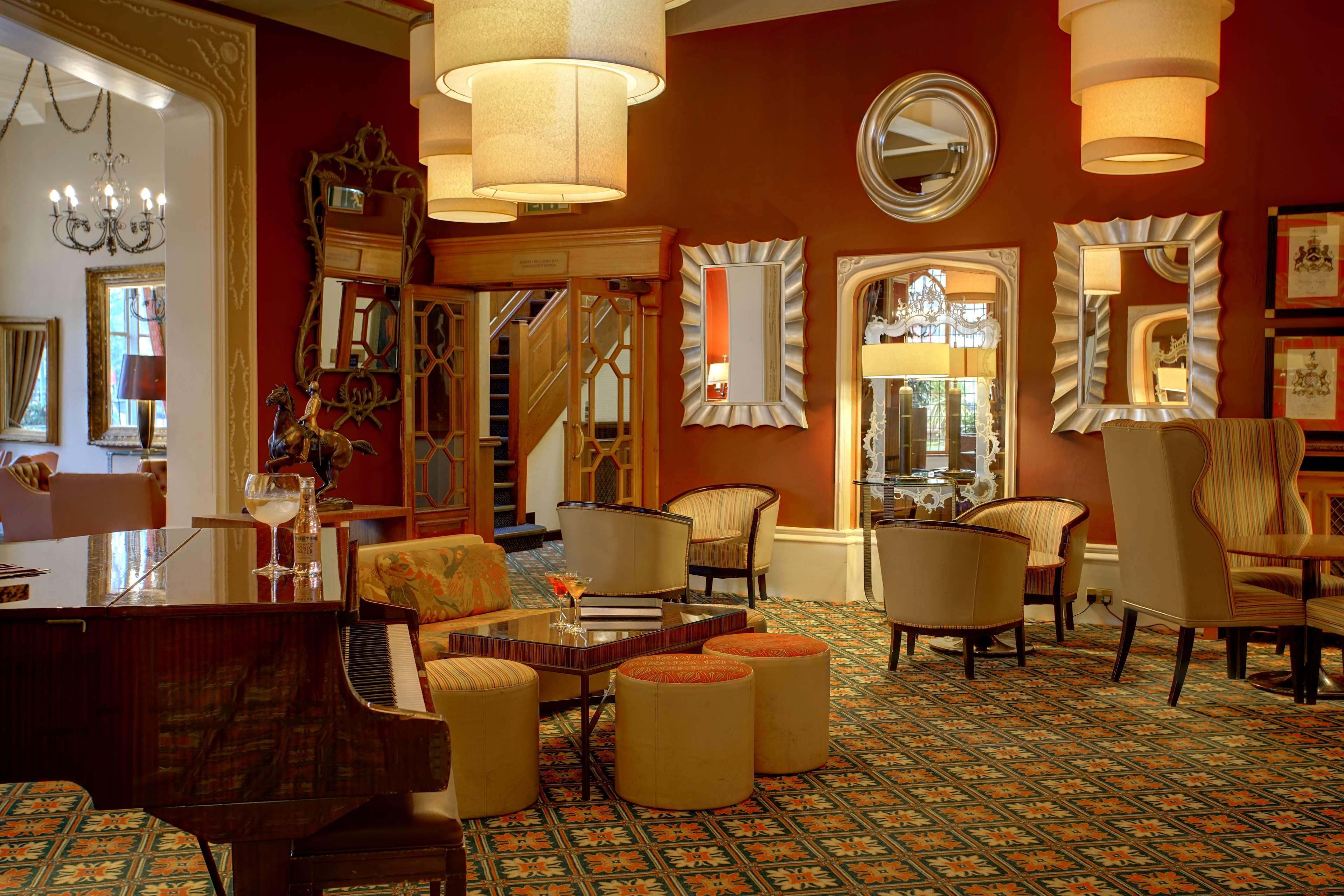 Western Plough And Harrow Hotel