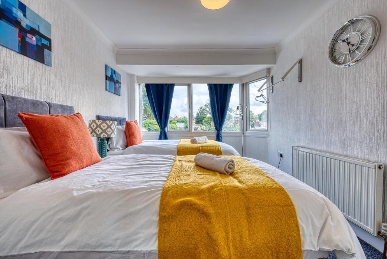 Holiday home Xclusive Living Spacious 3 Bedroom House,sleep 6, Free Wifi, Parking Close To Nec On Horrell Road Birmingham